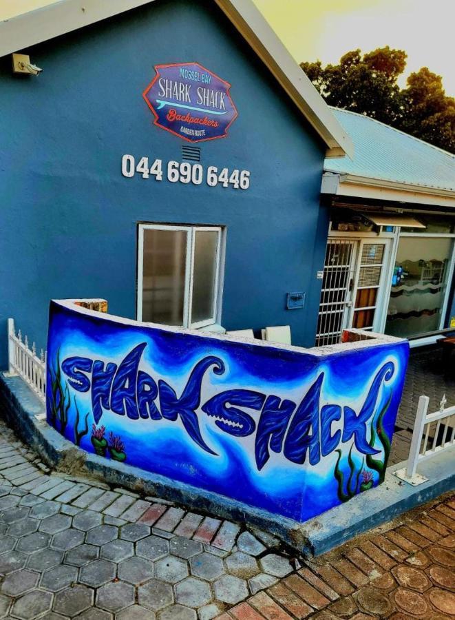 Хостел Shark Shack Backpackers Моссел-Бей Экстерьер фото